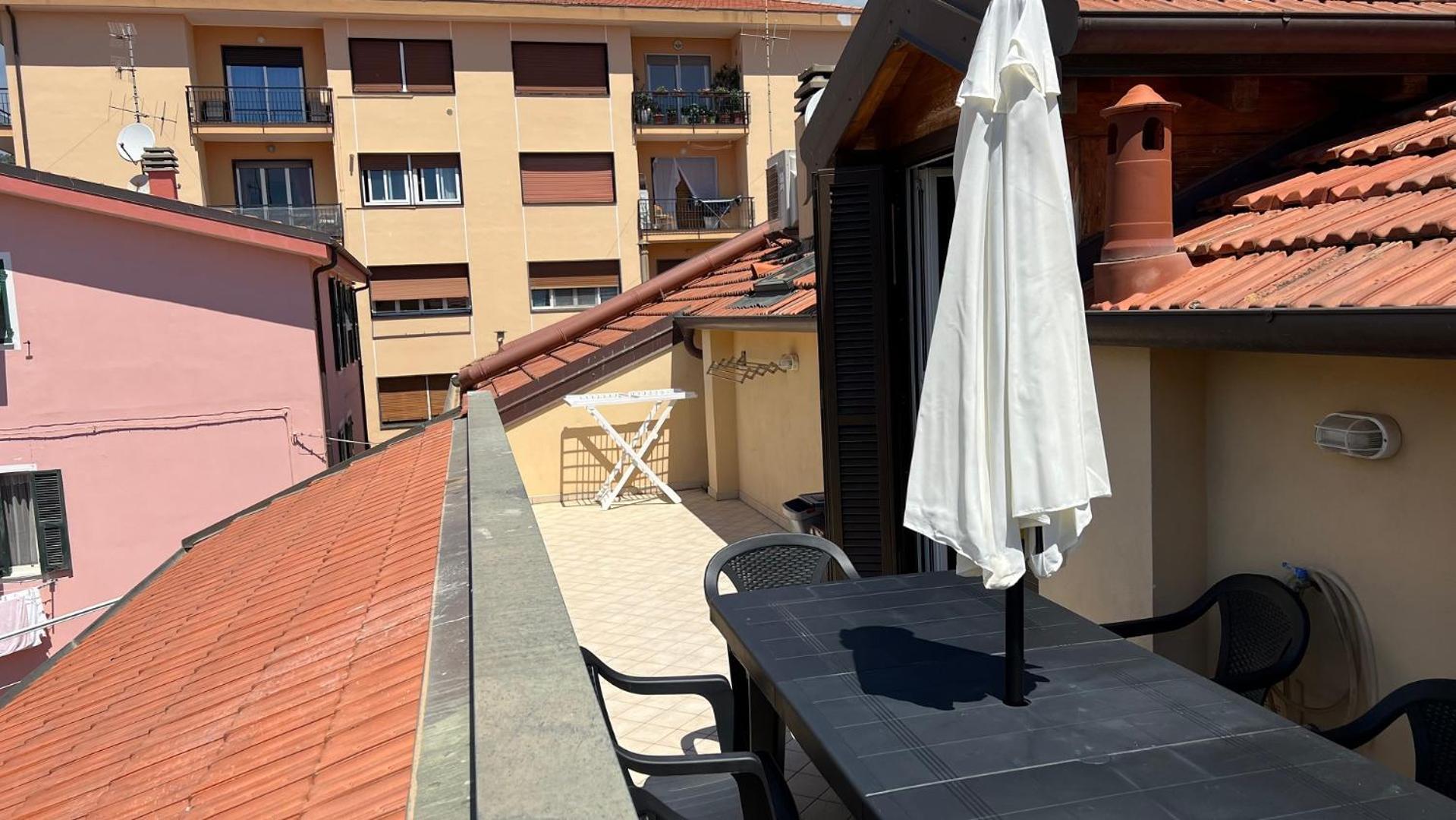 Garibaldi Appartamenti Riva Ligure Εξωτερικό φωτογραφία